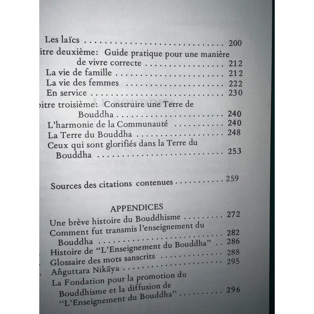 The‎ Teaching of Buddha L'Enseignement du Bouddha English French Bilingual Book